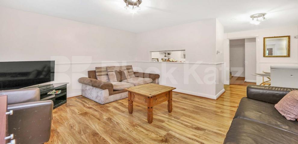 			UNDER OFFER , 1 Bedroom, 1 bath, 1 reception Apartment			 Longfellow Way, London Bridge / Bermondsey